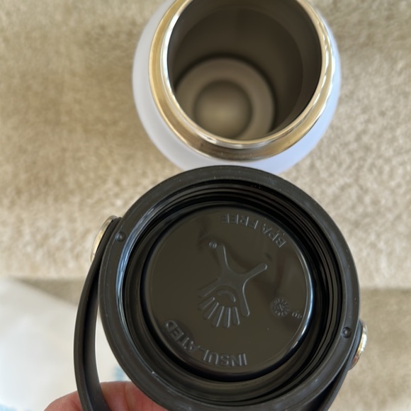 Coors 32 oz. Wide Mouth Hydro Flask with Flex Cap - Picture 8 of 12